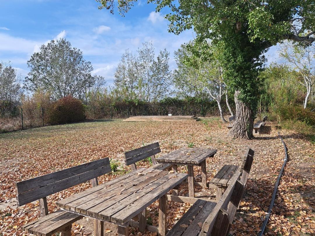 Mobile Home Tout Confort Alexandre La Roque-d'Antheron Exterior foto
